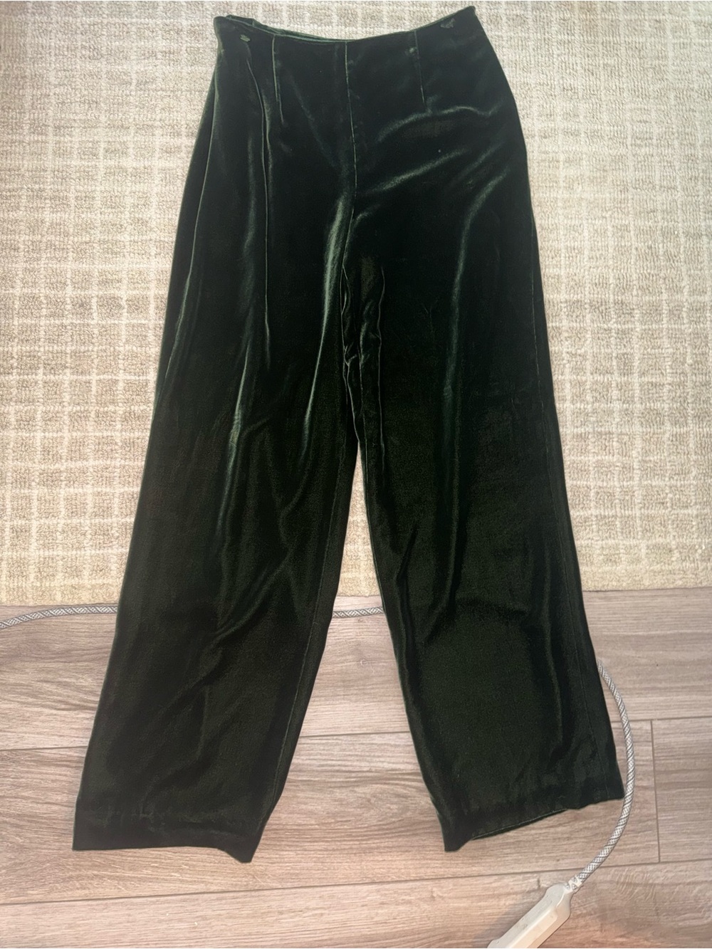 Ann Taylor Wide-Leg Velvet-like Pants in Dark Green